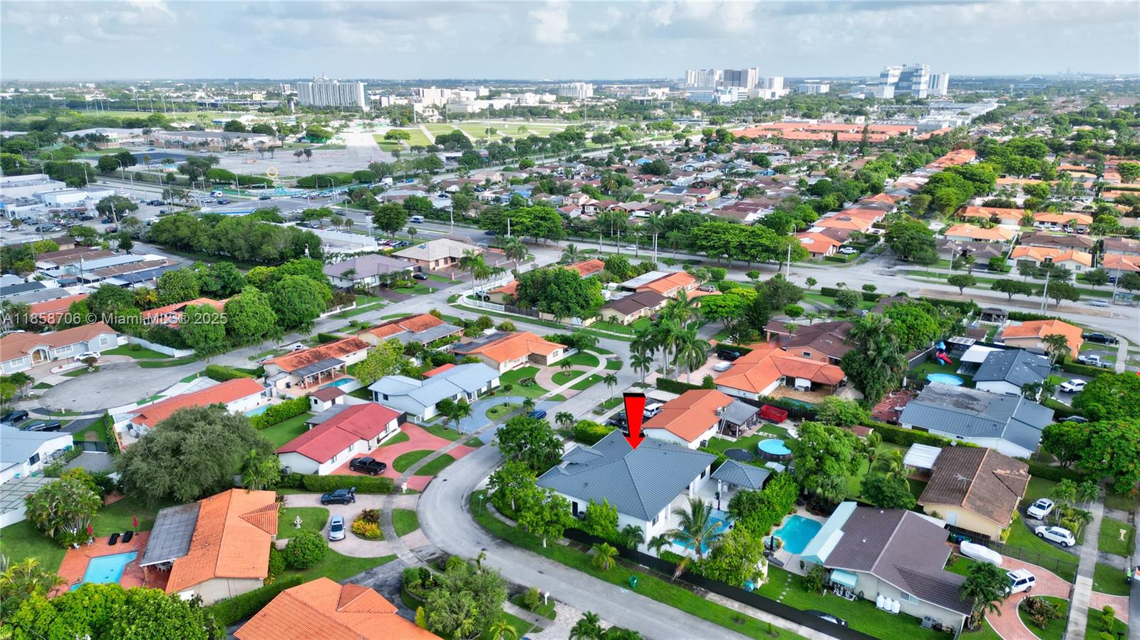 2521 Southwest 105th Avenue Miami, FL 33165 - Photo 33 of 68 an aerial view of multiple house