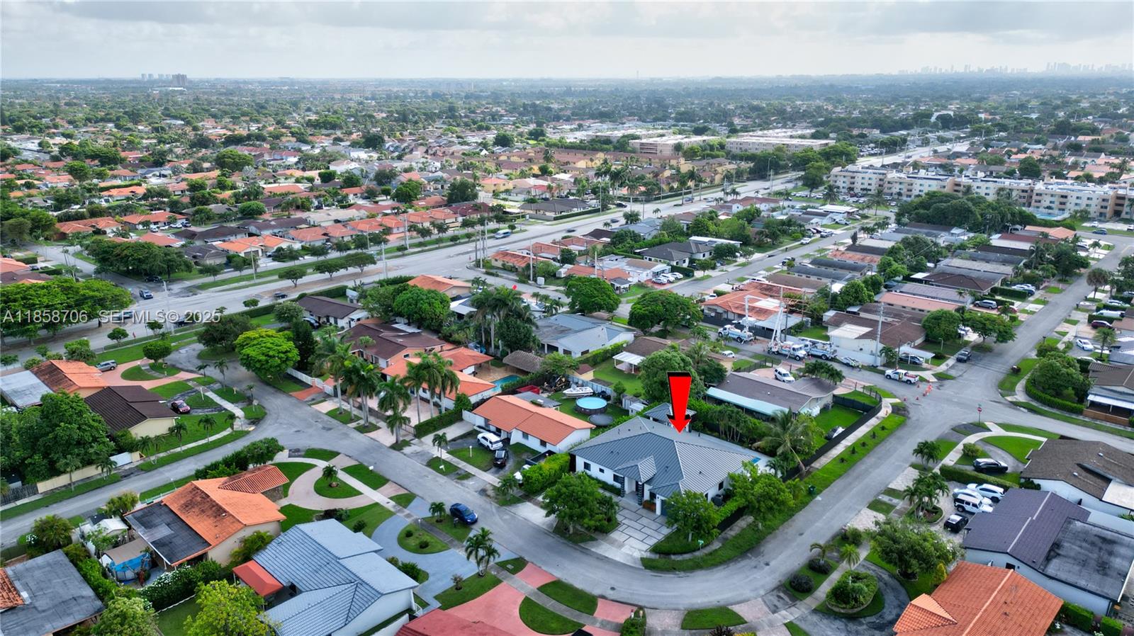 2521 Southwest 105th Avenue Miami, FL 33165 - Photo 34 of 68 an aerial view of residential house with outdoor space