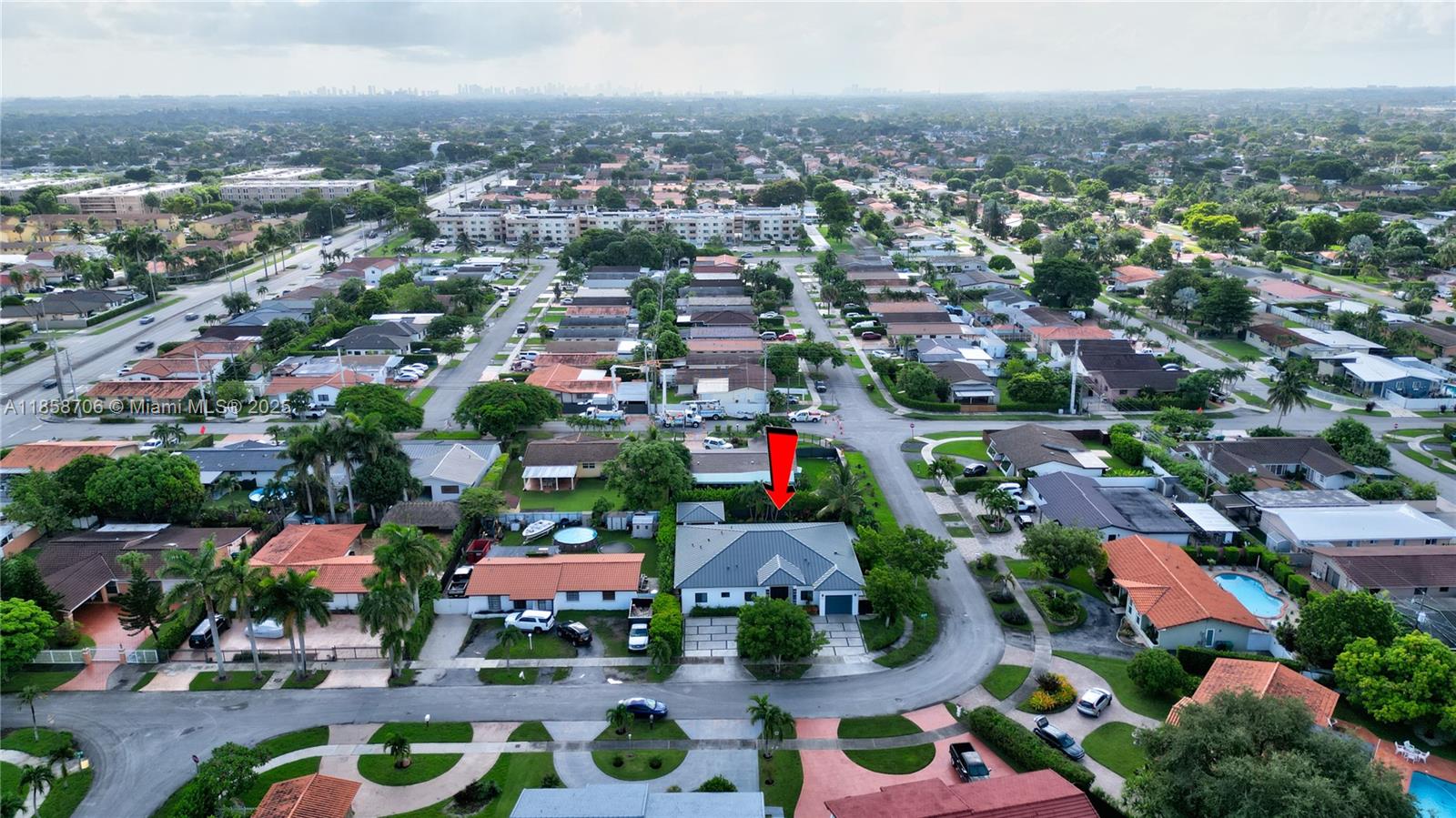 2521 Southwest 105th Avenue Miami, FL 33165 - Photo 35 of 68