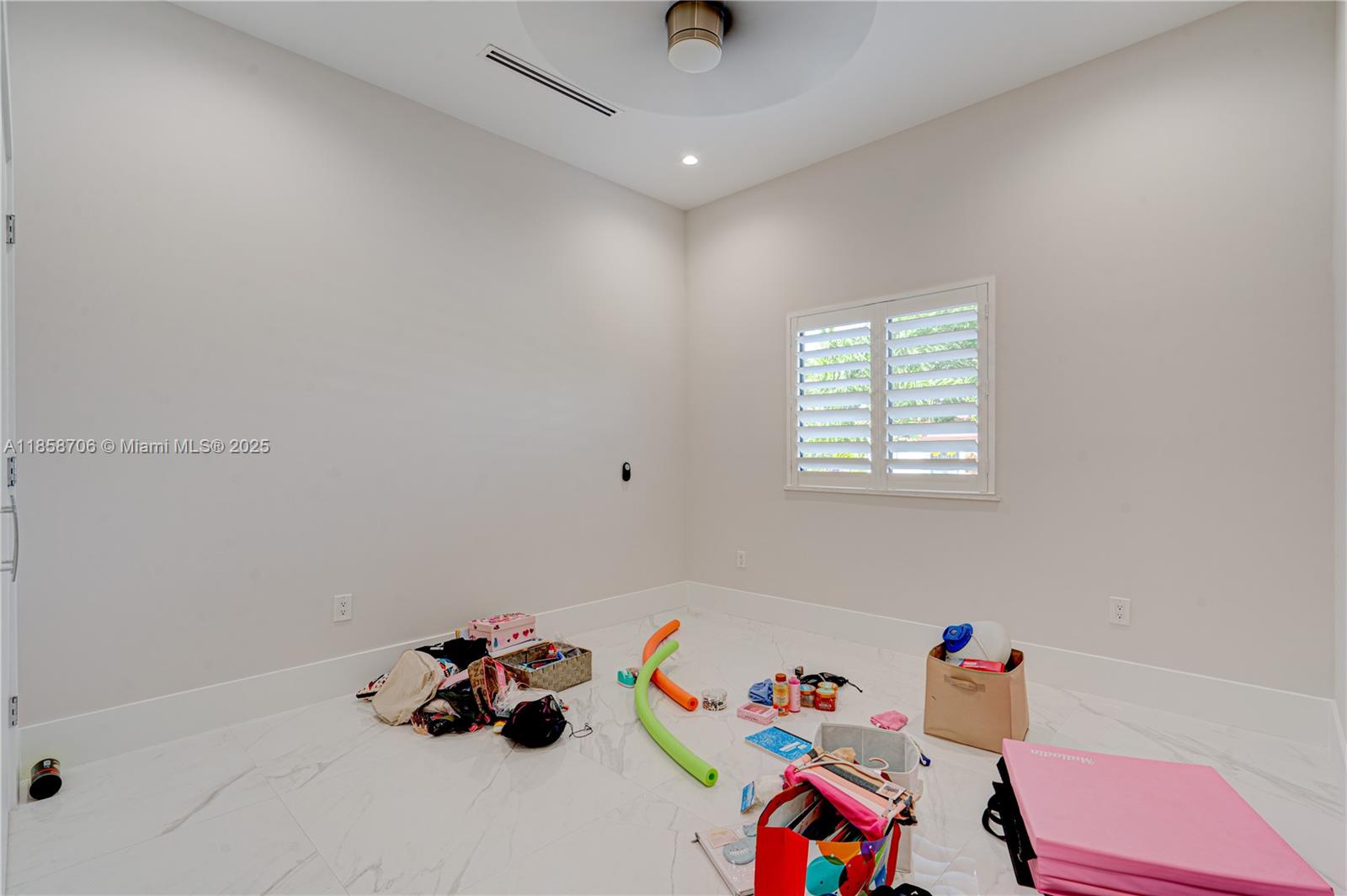 2521 Southwest 105th Avenue Miami, FL 33165 - Photo 44 of 68