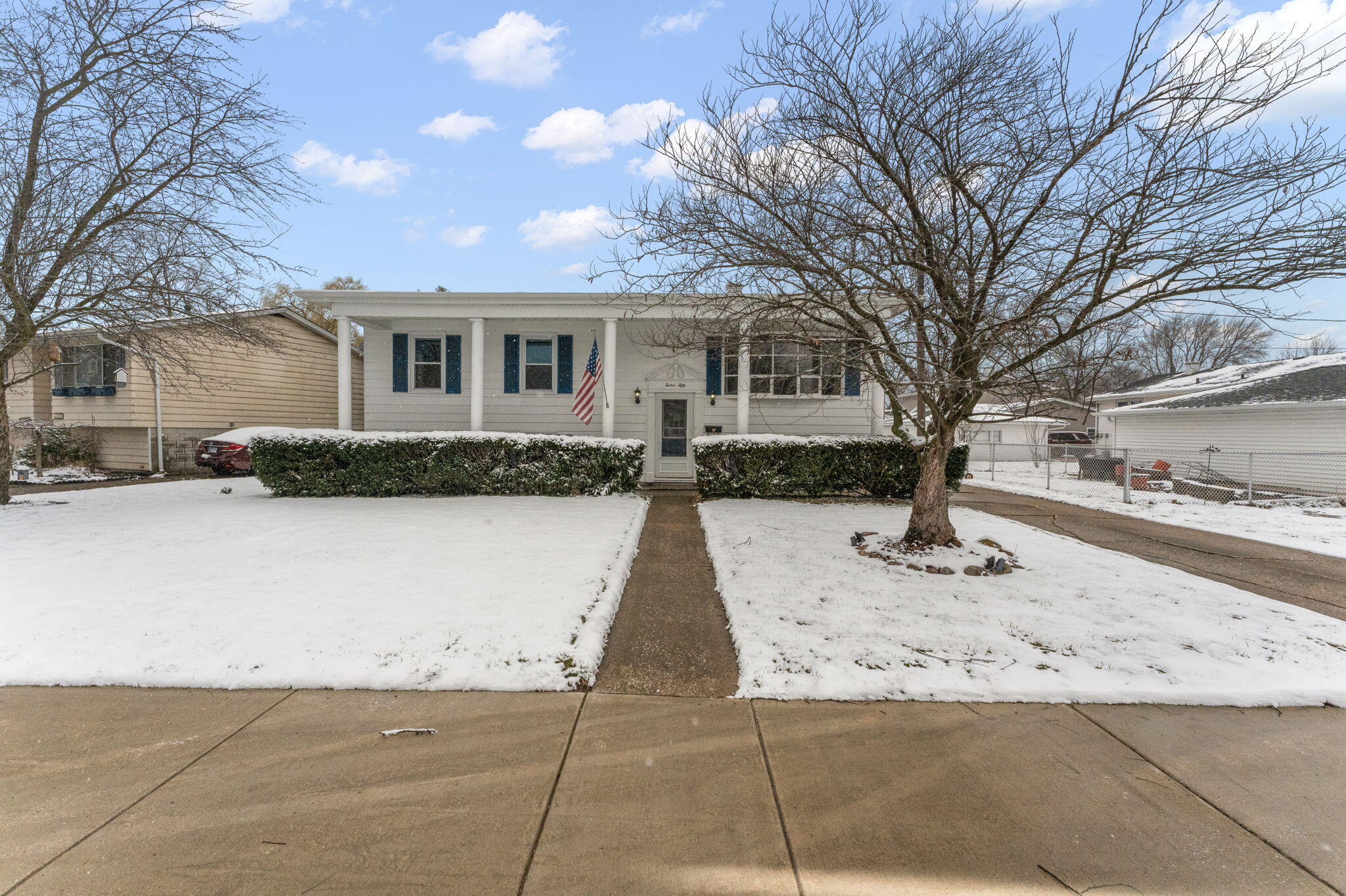 1250 North Rensselaer Street Griffith, IN 46319 - Photo 3 of 28 2048x1365