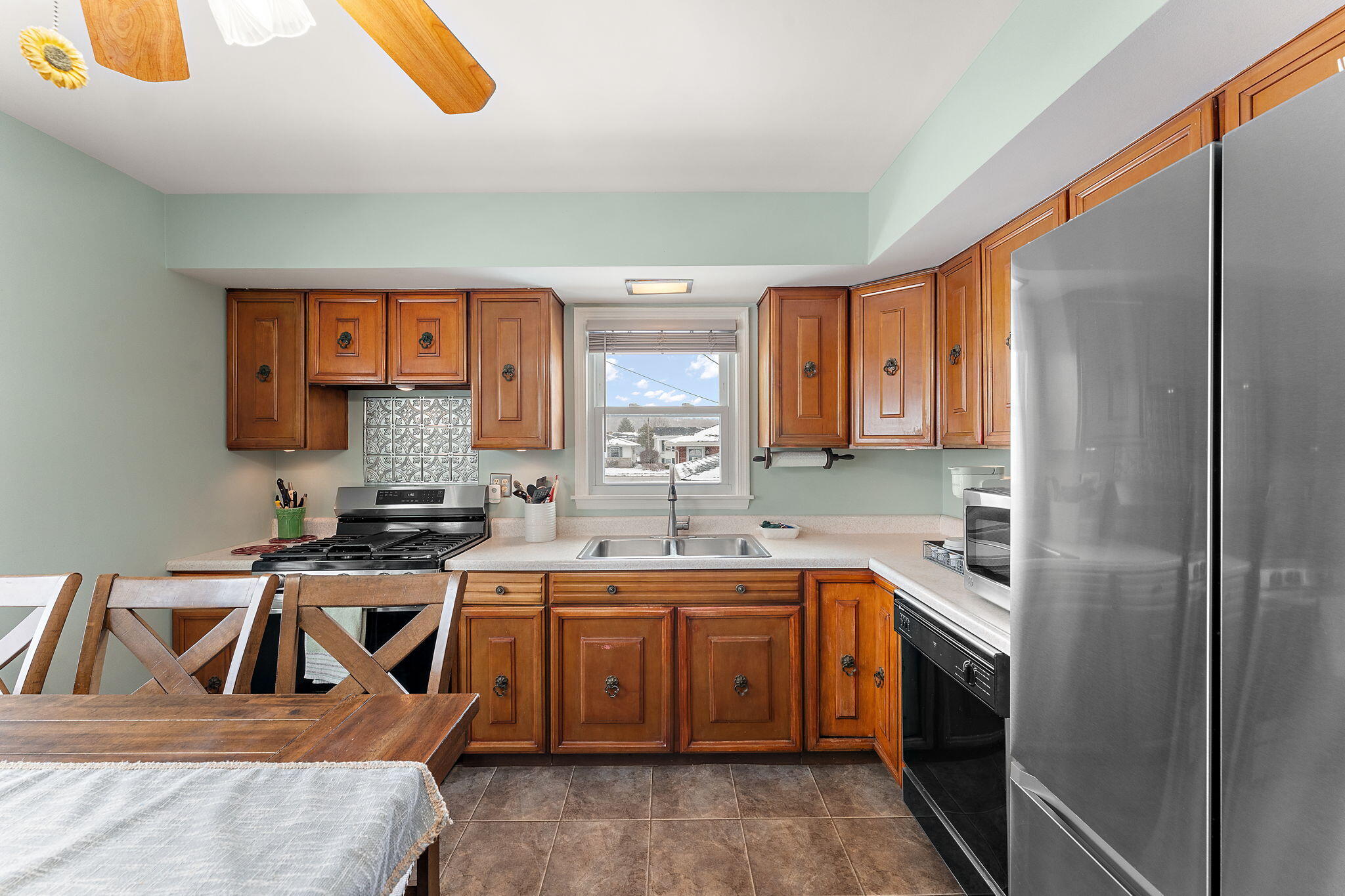 1250 North Rensselaer Street Griffith, IN 46319 - Photo 6 of 28 2048x1365