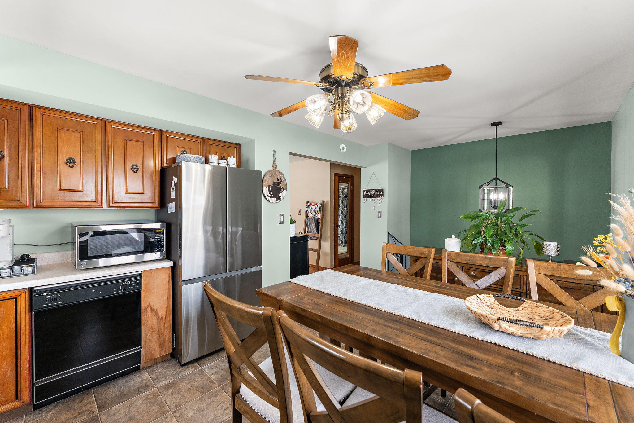 1250 North Rensselaer Street Griffith, IN 46319 - Photo 7 of 28 2048x1365