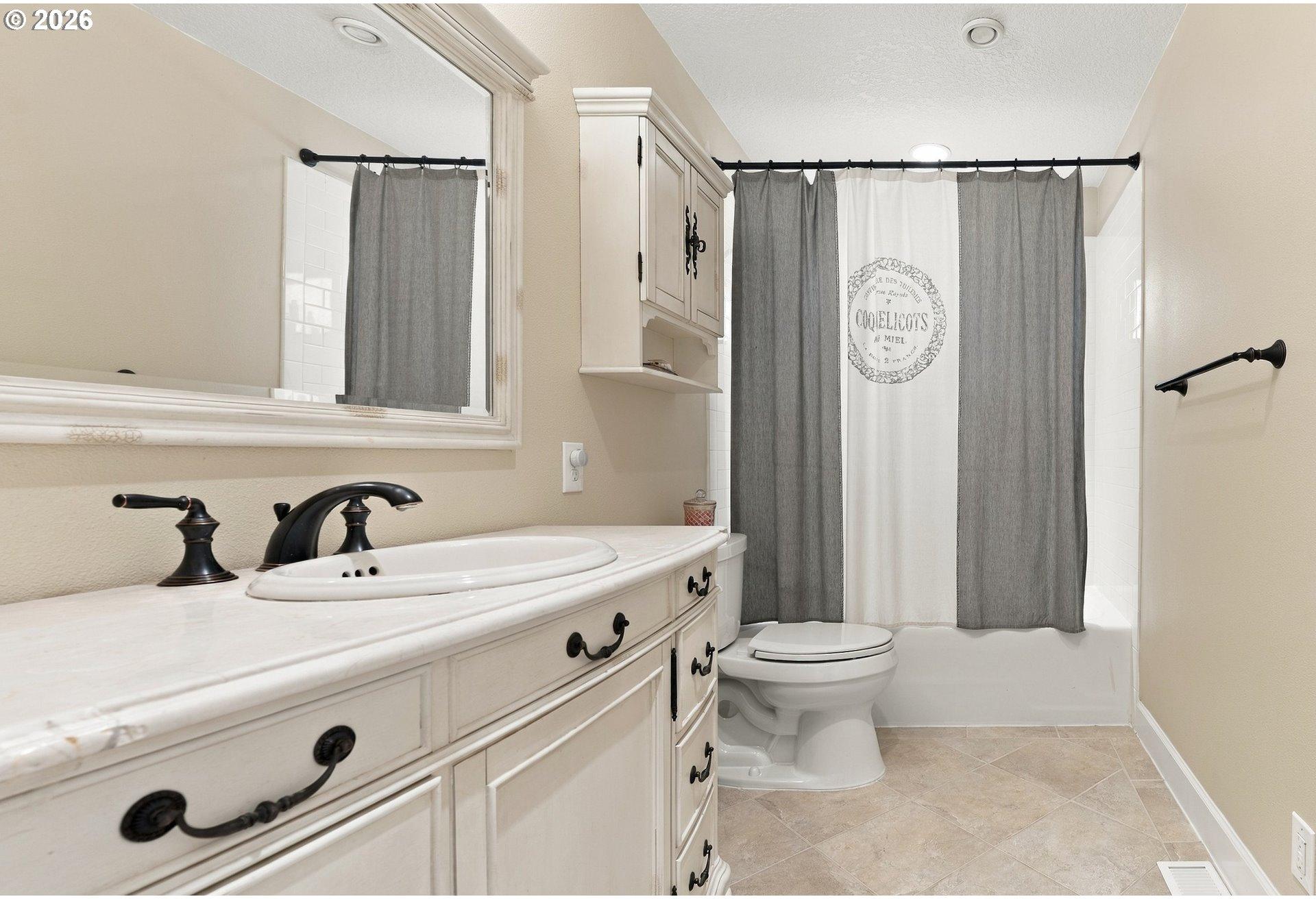 16294 Southwest Parker Road Lake Oswego, OR 97035 - Photo 26 of 44 Gallery Image 26