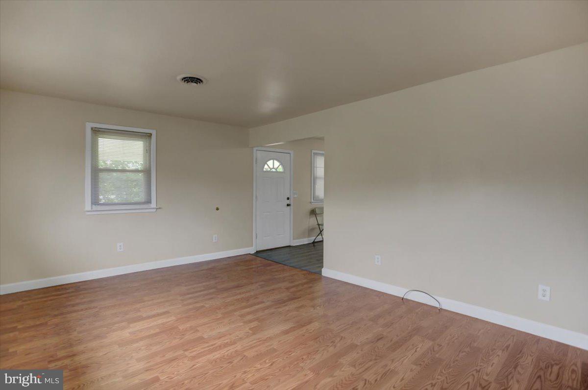 179 Weeping Willow Road Falling Waters, WV 25419 - Photo 6 of 38 Gallery Image 6