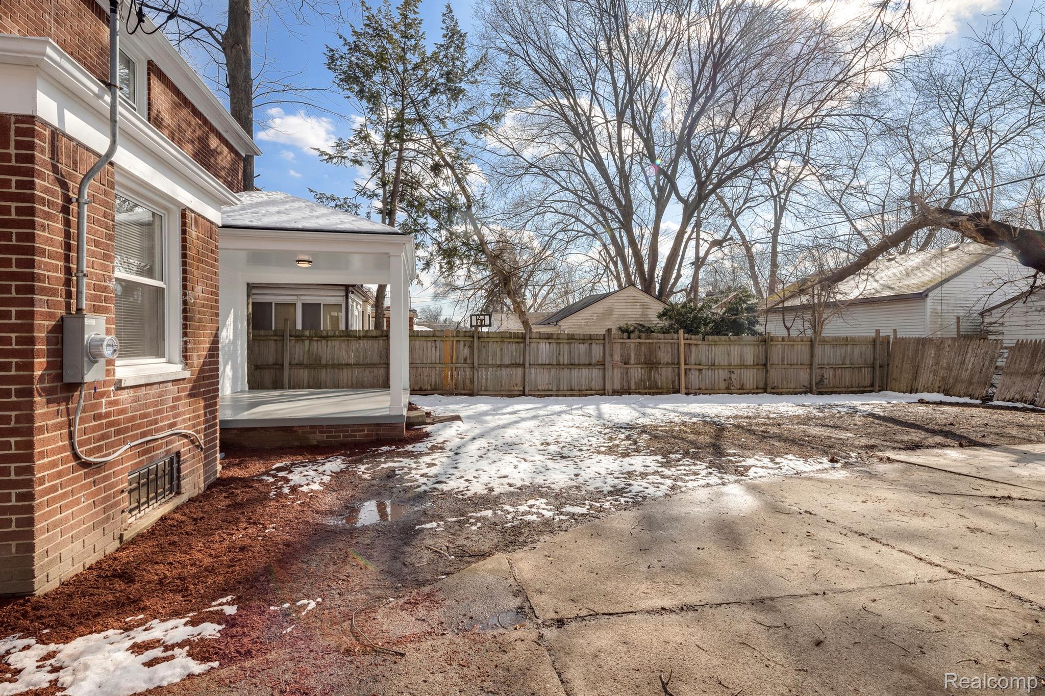 14185 Stahelin Road Detroit, MI 48223 - Photo 5 of 26 Gallery Image 5