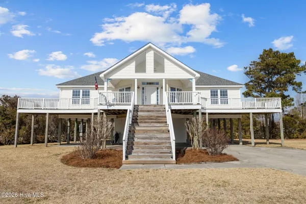 $549,000 | 310 Joan Court, Beaufort, NC 28516
