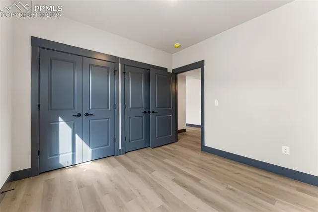 a view of hallway with a hallway