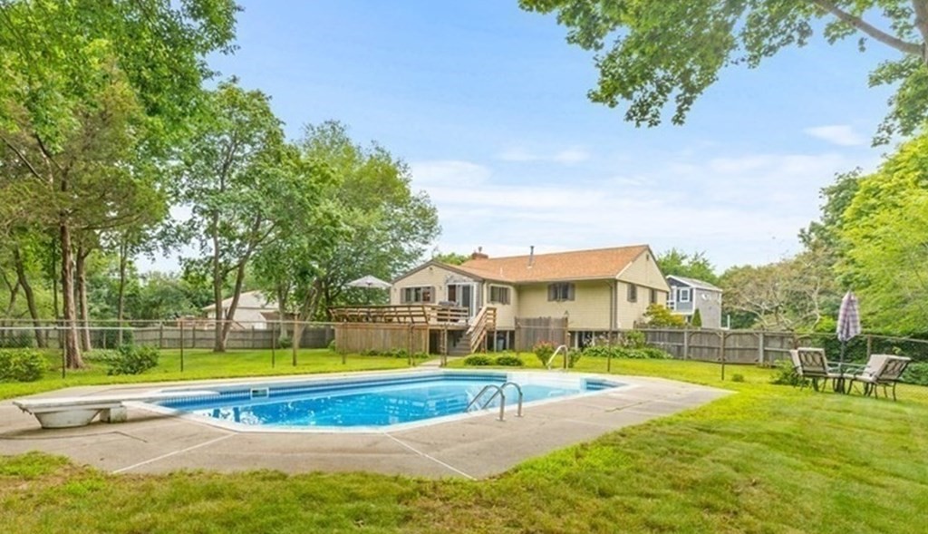 14 Harlow Road Marshfield, MA 02050 - Photo 1 of 21 Gallery Image 1