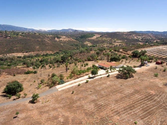 30745 Mesa Crest Road Valley Center, CA 92082 - Photo 4 of 25