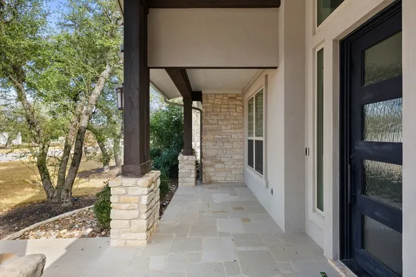 a view of a pathway of the house