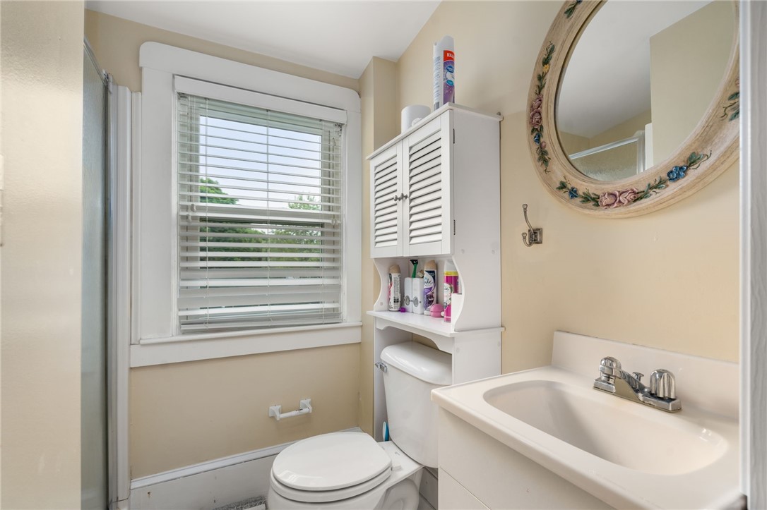 29 Fenner Avenue Newport, RI 02840 - Photo 17 of 31 Full Bath Second Floor