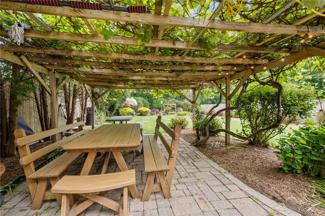 29 Fenner Avenue Newport, RI 02840 - Photo 5 of 31 Outdoor Dining under Grape Arbor