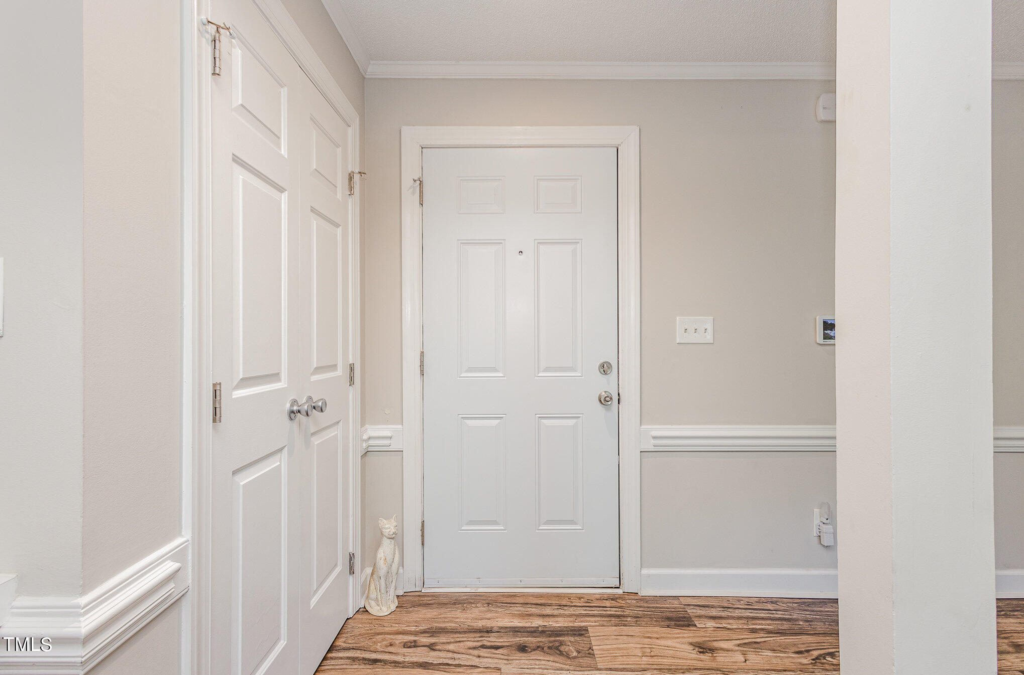 7040 Sandy Forks Road, Unit 203 Raleigh, NC 27609 - Photo 8 of 30 008_r6ii1040-edit