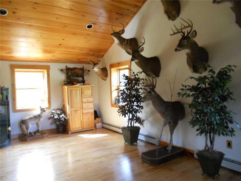 247 Childs Road Norridgewock, ME 04957 - Photo 10 of 28 Living Room.