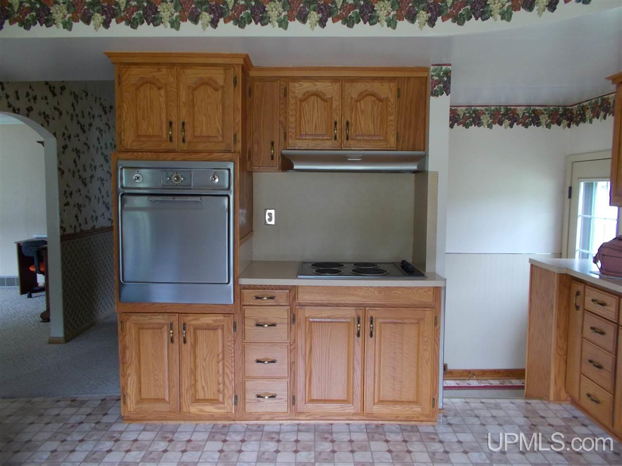 1527 Co Rd N Niagara, WI 54151 - Photo 12 of 14