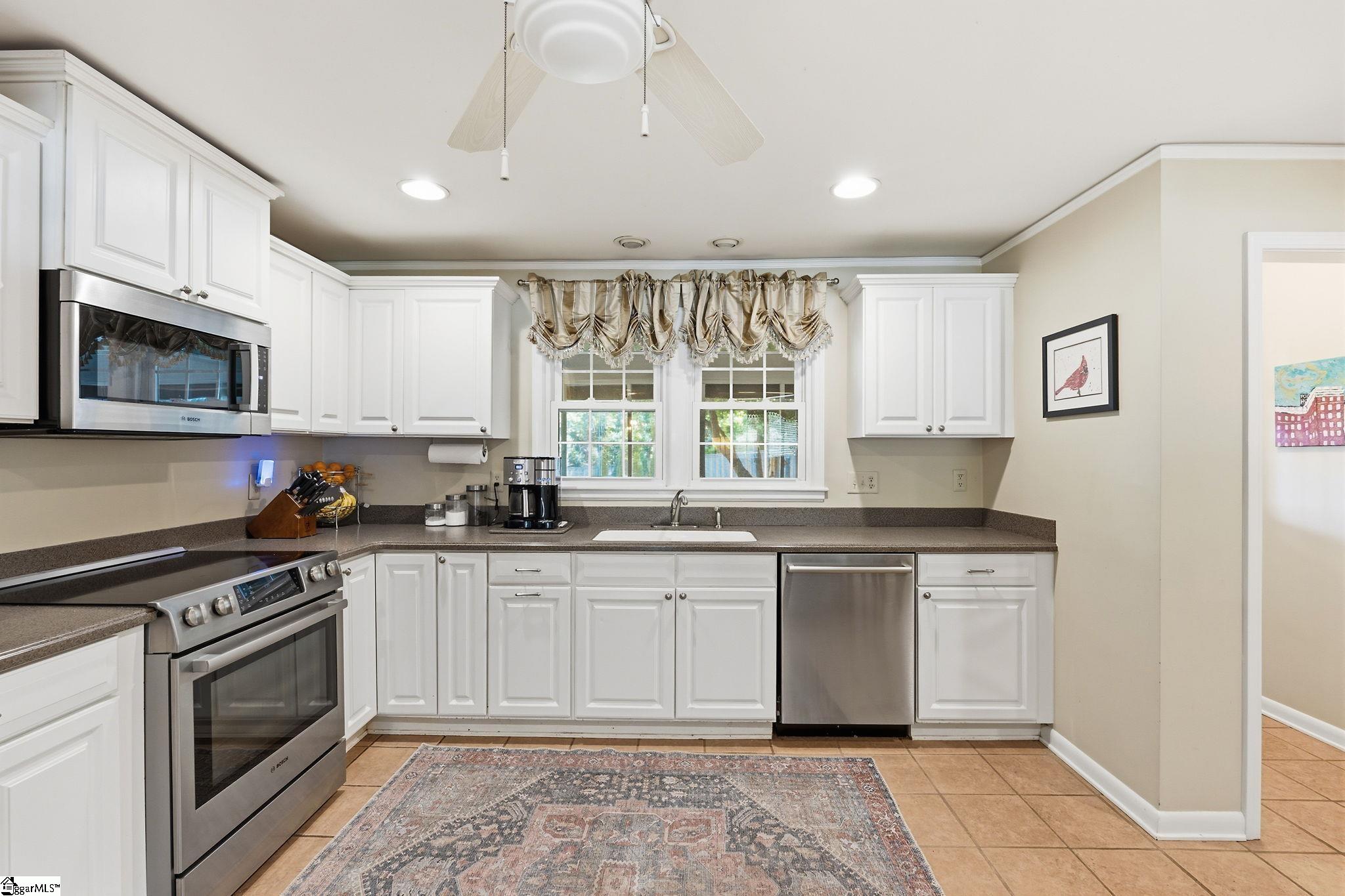803 Parkins Mill Road Greenville, SC 29607 - Photo 22 of 48 Gallery Image 22
