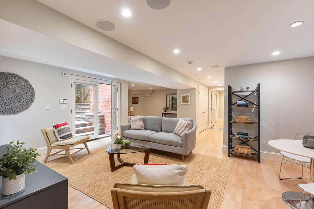 85 Upland Road Cambridge, MA 02140 - Photo 39 of 42