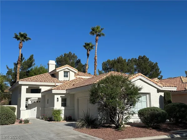 $2,966 | 2536 Golden Sands Drive, Las Vegas, NV 89128