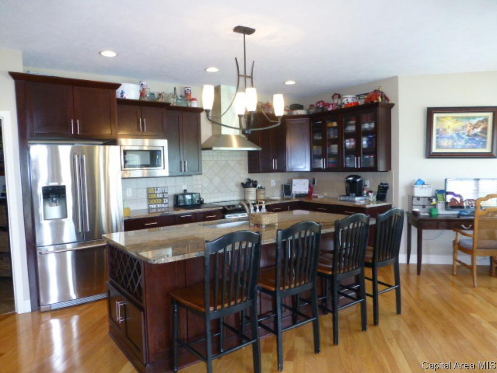 5905 Hedley Road Springfield, IL 62711 - Photo 3 of 17 Gallery Image 3