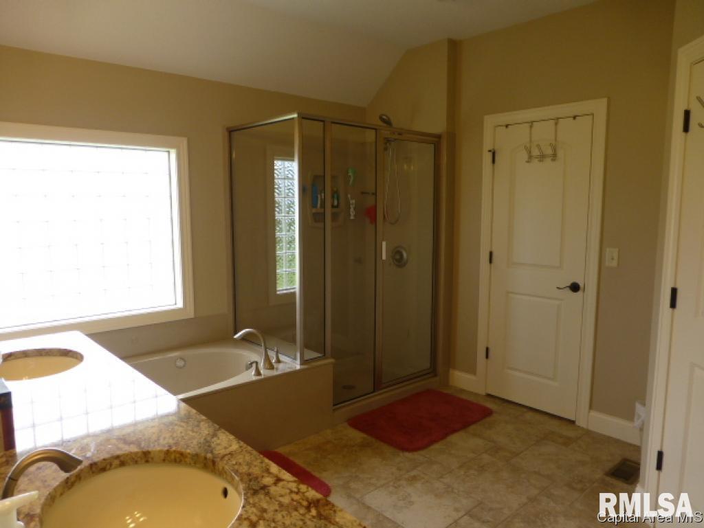 5905 Hedley Road Springfield, IL 62711 - Photo 10 of 17 Gallery Image 10