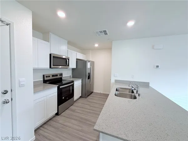 $1,950 | 9332 Serene Harbor Street, Las Vegas, NV 89178