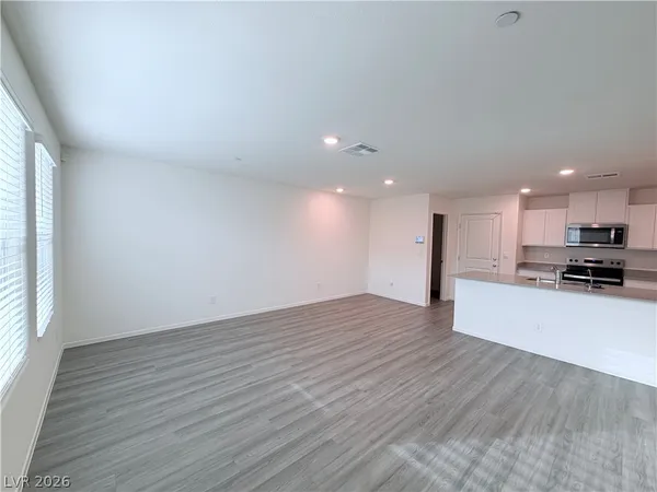 $1,950 | 9332 Serene Harbor Street, Las Vegas, NV 89178