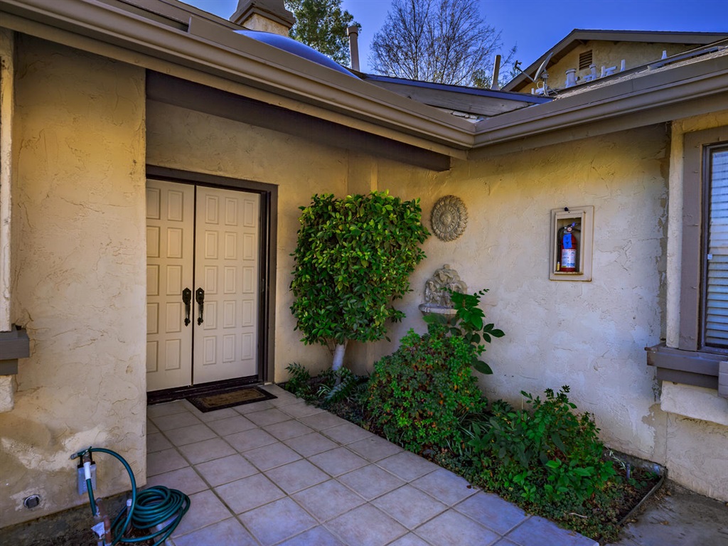 1731 Pala Lake Drive Fallbrook, CA 92028 - Photo 4 of 25