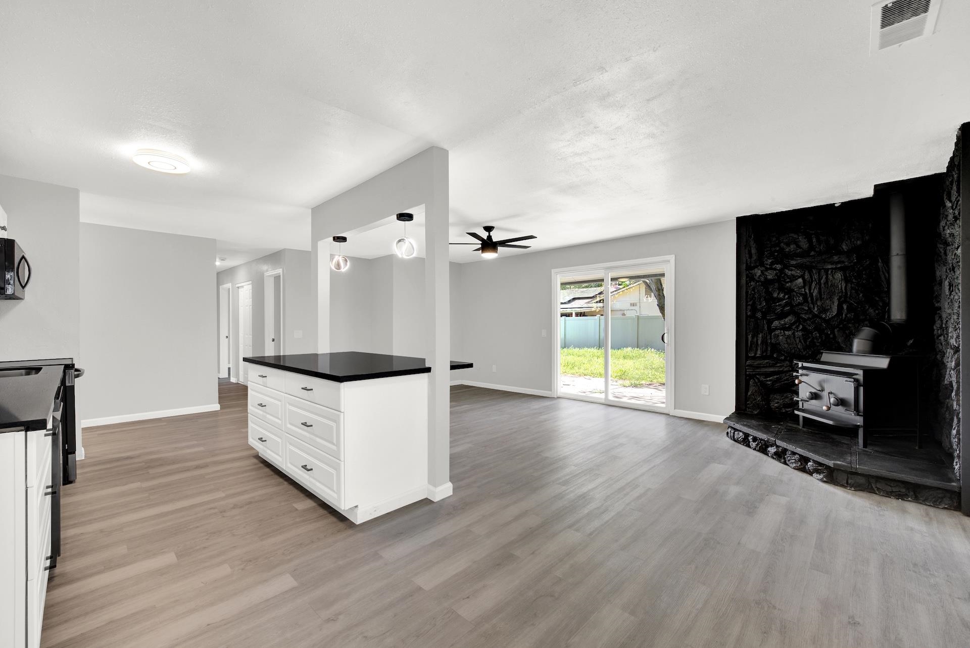 1470 Franzel Circle Red Bluff, CA 96080 - Photo 4 of 41