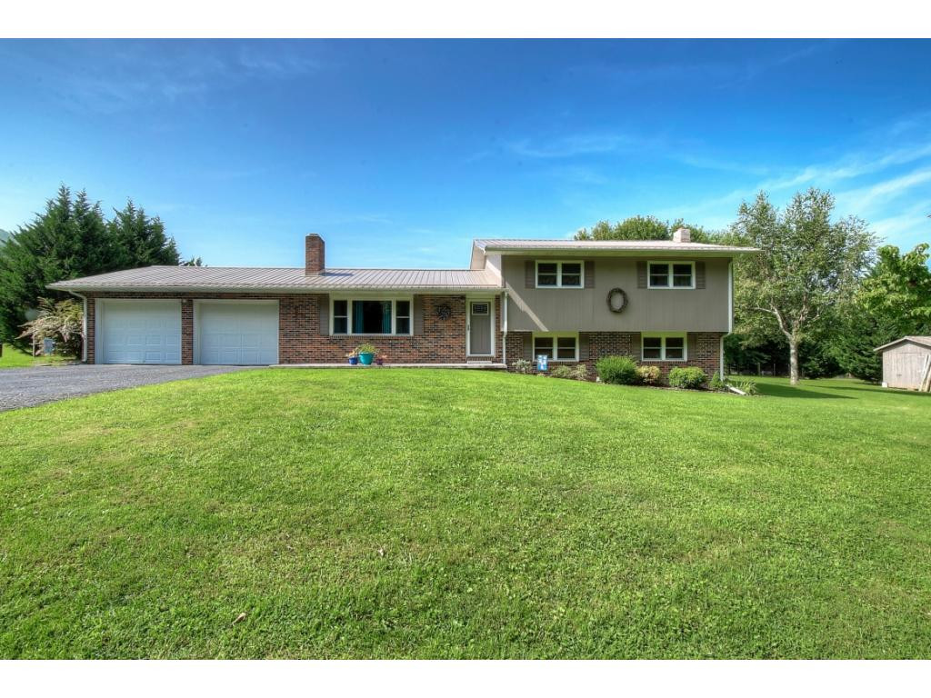 166 Flora Dugger Road Elizabethton, TN 37643 - Photo 2 of 36 Photo 2