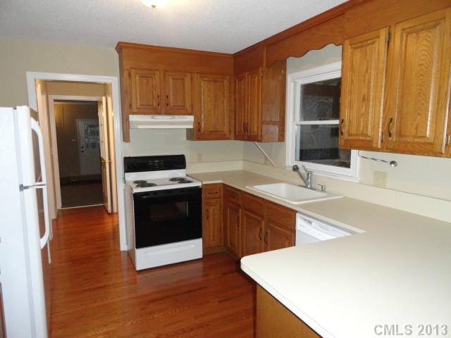 203 Flint Ridge Drive Concord, NC 28025 - Photo 4 of 14 Gallery Image 4