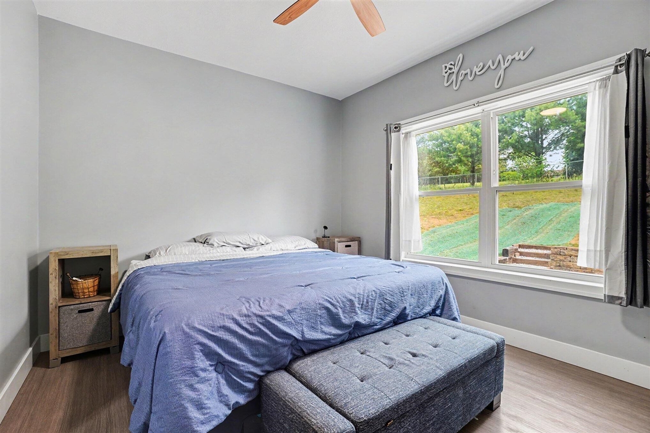 31800 Pine Ridge Circle Lawton, MI 49065 - Photo 11 of 37