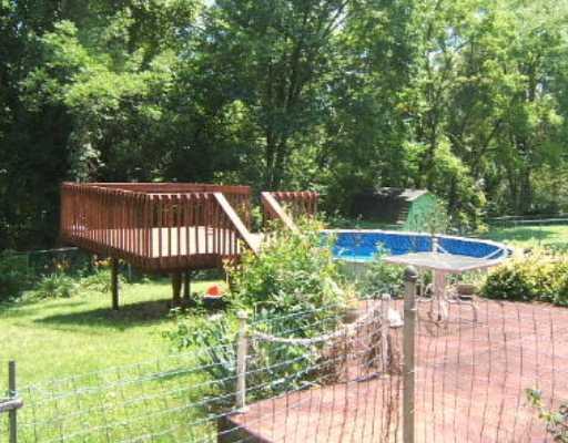 1048 Hulton Road Penn Hills, PA 15147 - Photo 6 of 8 Patio/Deck.