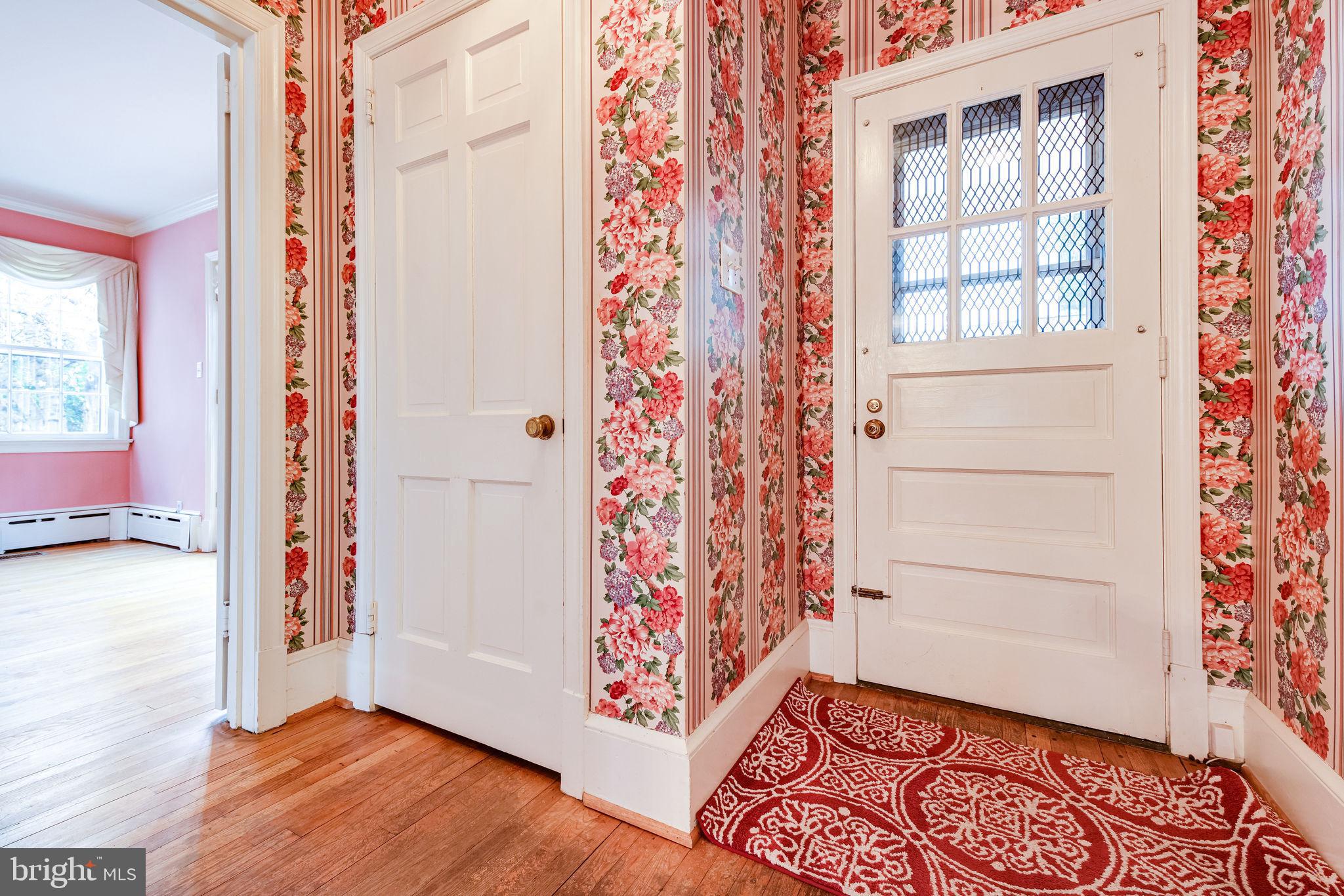 3308 Russell Road Alexandria, VA 22305 - Photo 12 of 88 Center hall back door