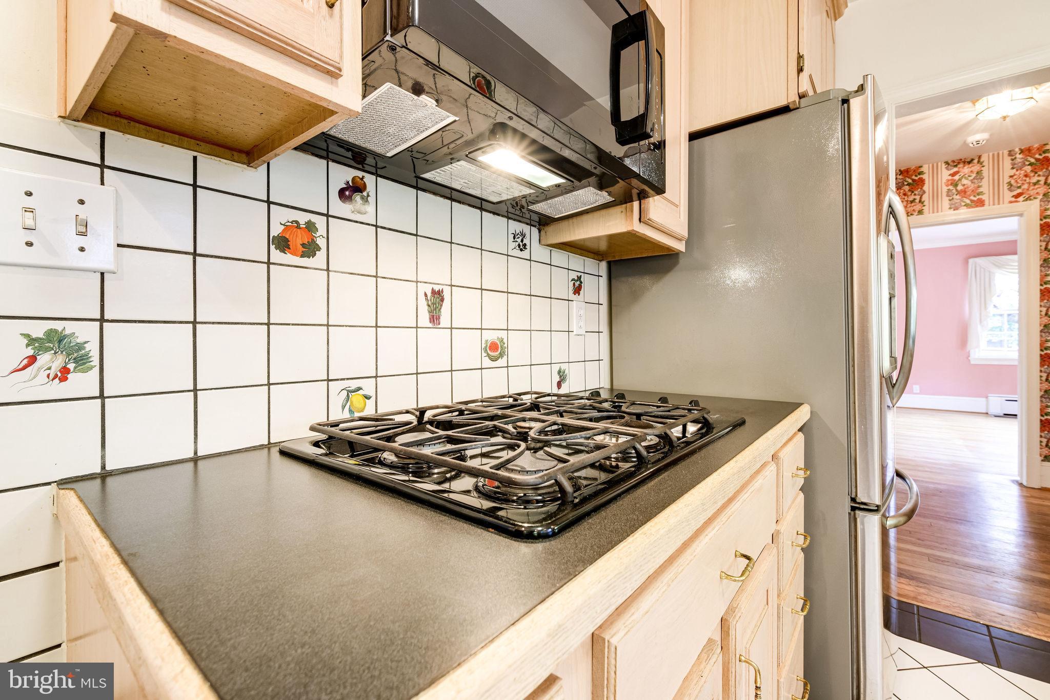 3308 Russell Road Alexandria, VA 22305 - Photo 29 of 88 Kitchen