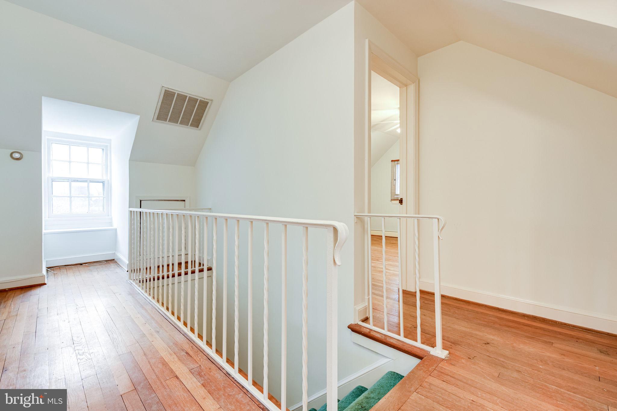 3308 Russell Road Alexandria, VA 22305 - Photo 38 of 88 Upper 2 hallway