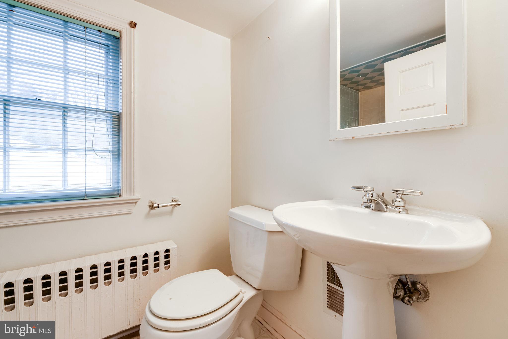 3308 Russell Road Alexandria, VA 22305 - Photo 44 of 88 Full bath # 4