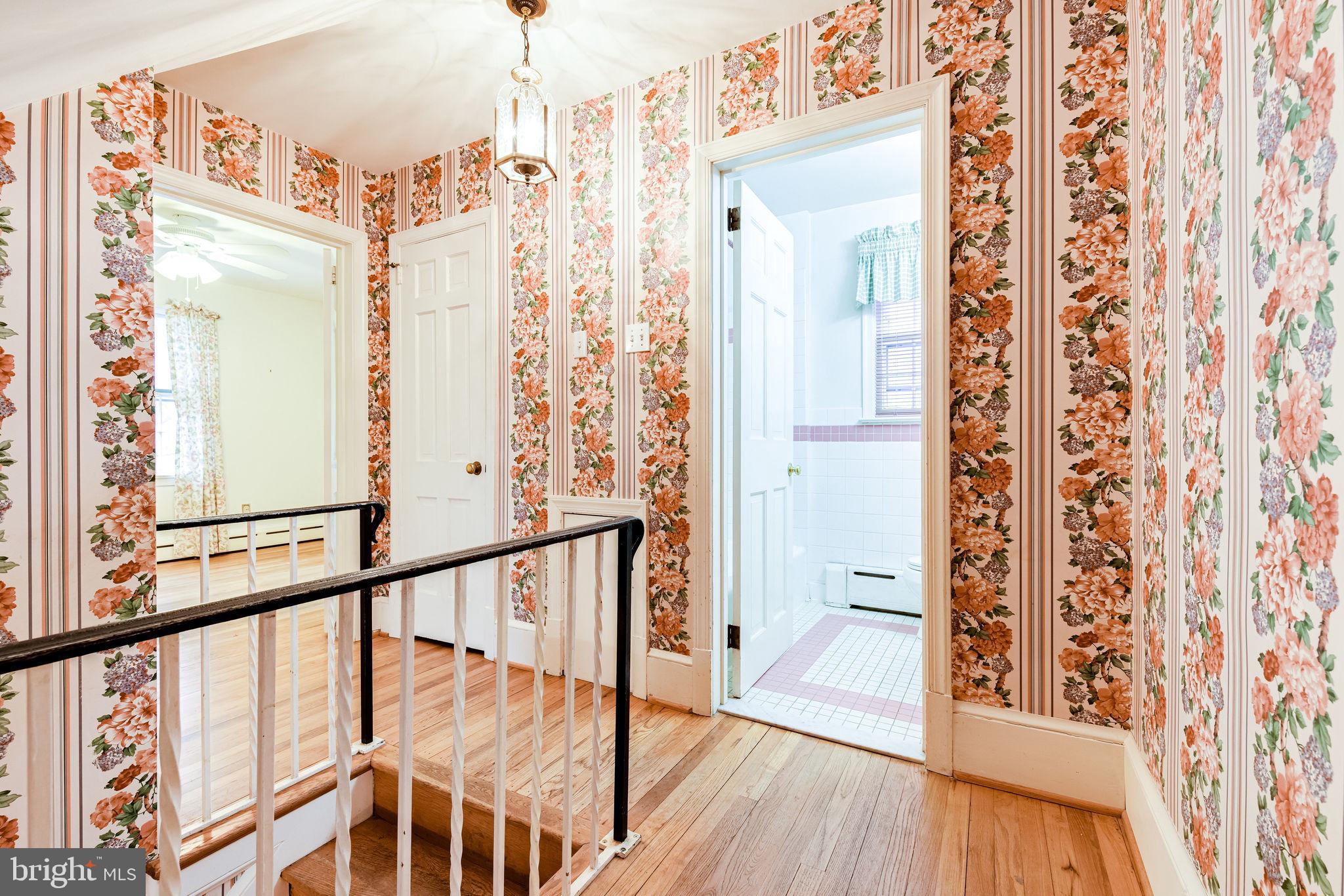 3308 Russell Road Alexandria, VA 22305 - Photo 53 of 88 Upper 1 hallway