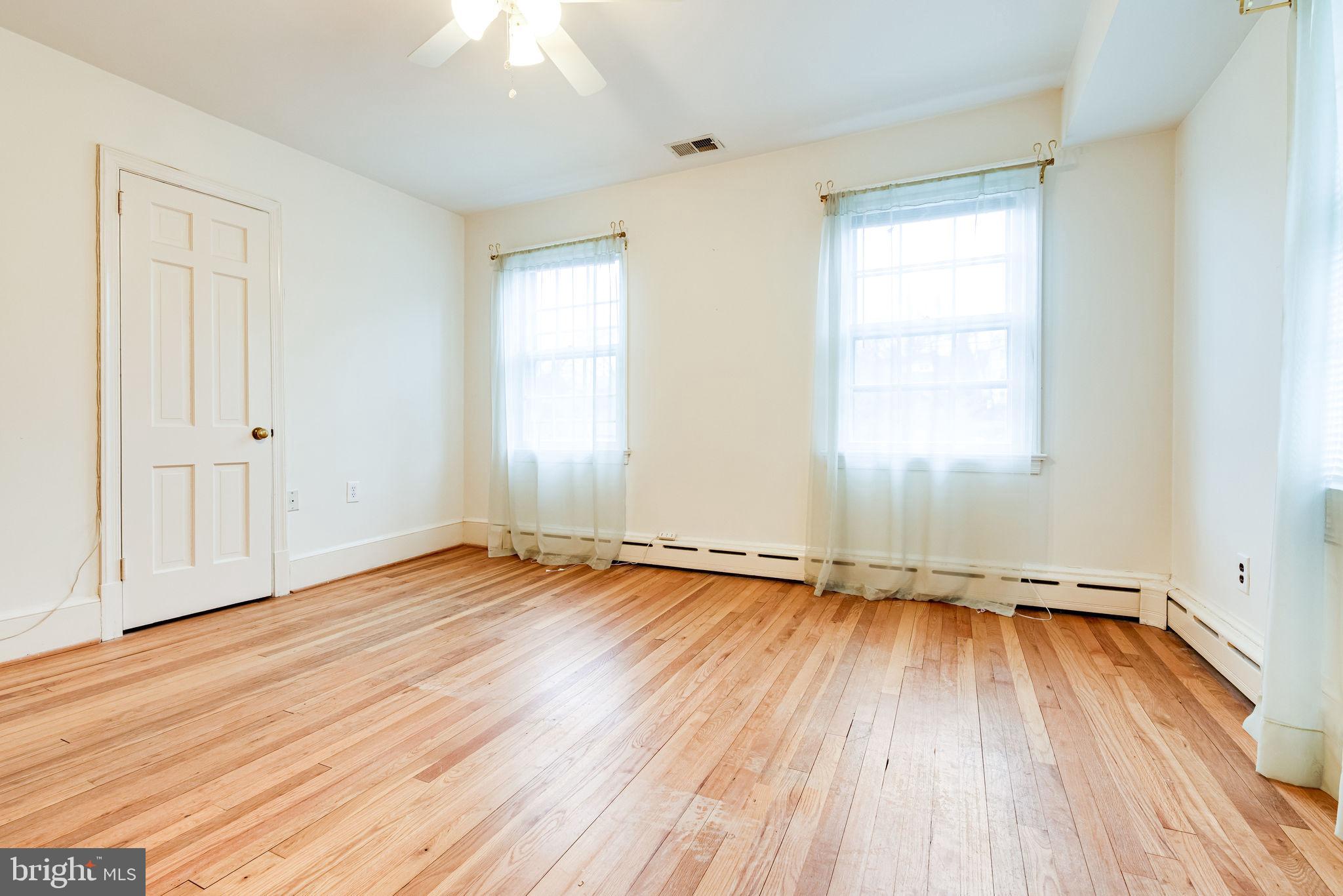 3308 Russell Road Alexandria, VA 22305 - Photo 56 of 88 Bedroom # 3