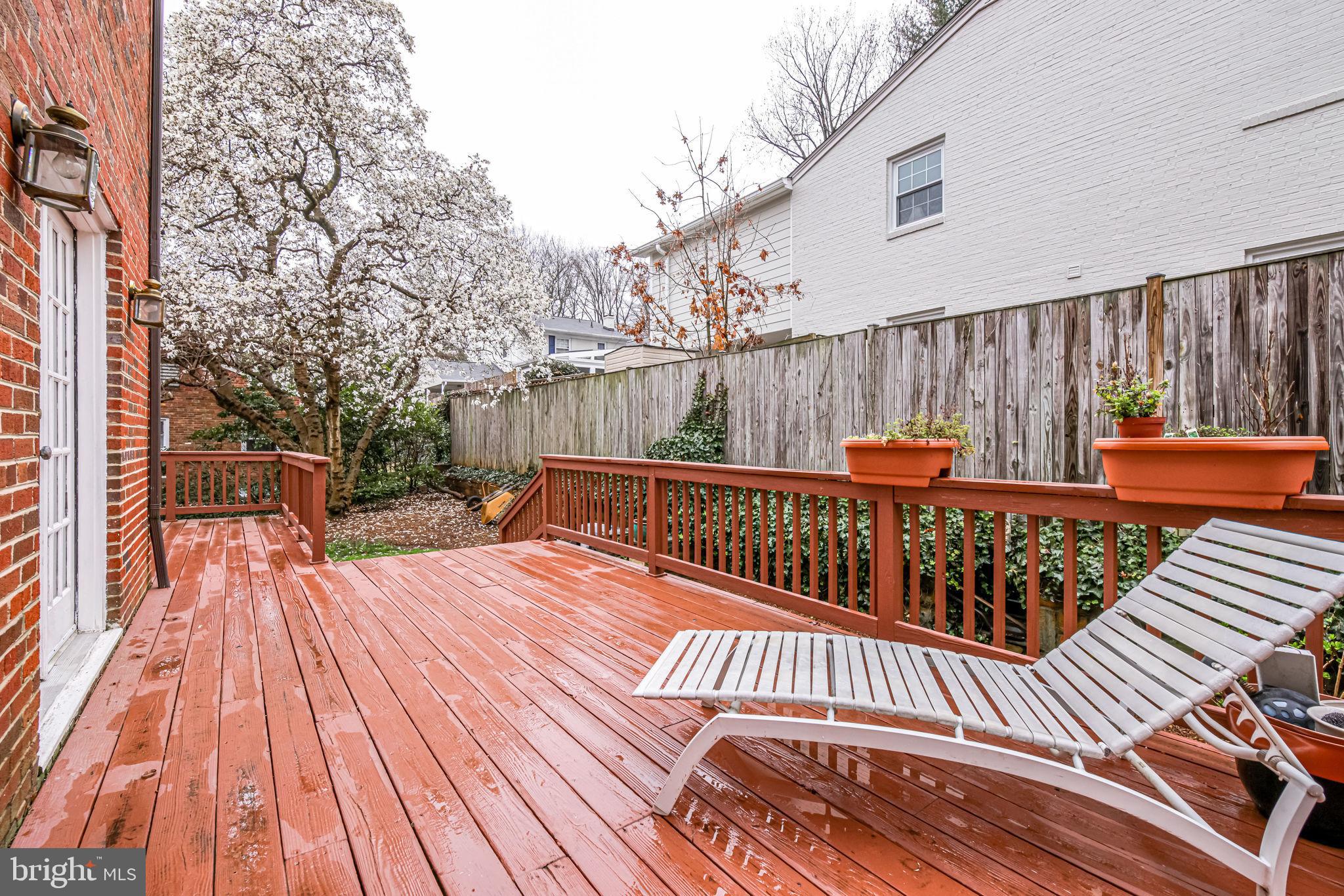 3308 Russell Road Alexandria, VA 22305 - Photo 74 of 88 Privare back deck