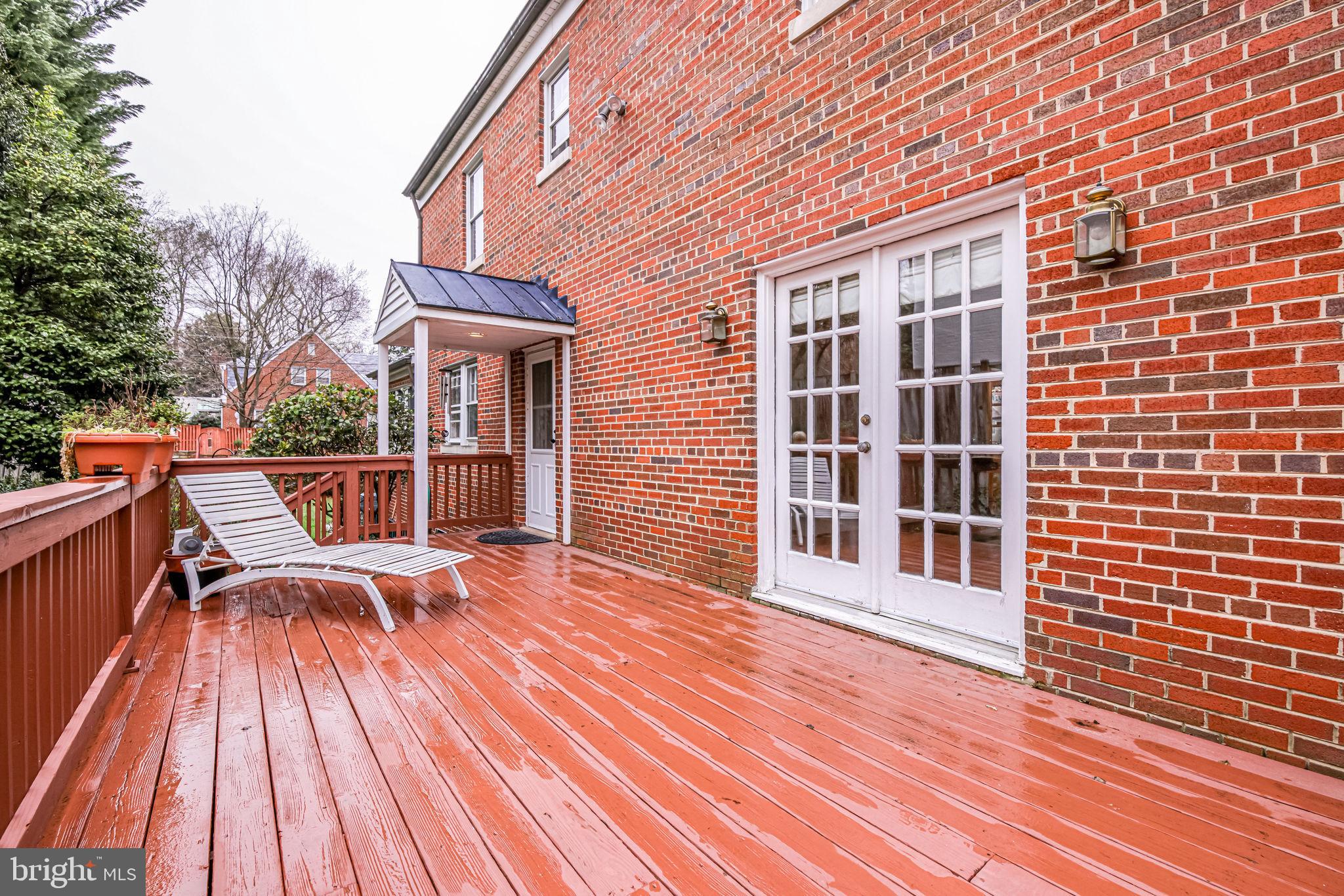 3308 Russell Road Alexandria, VA 22305 - Photo 75 of 88 Back deck