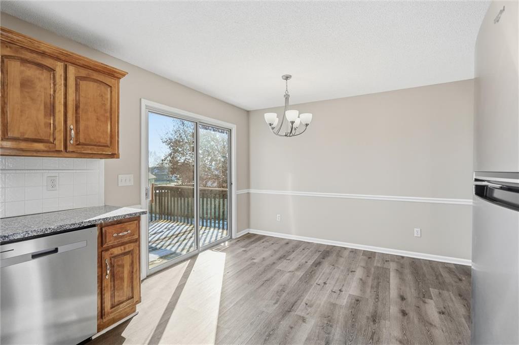 713 South Sunset Lane Raymore, MO 64083 - Photo 11 of 32