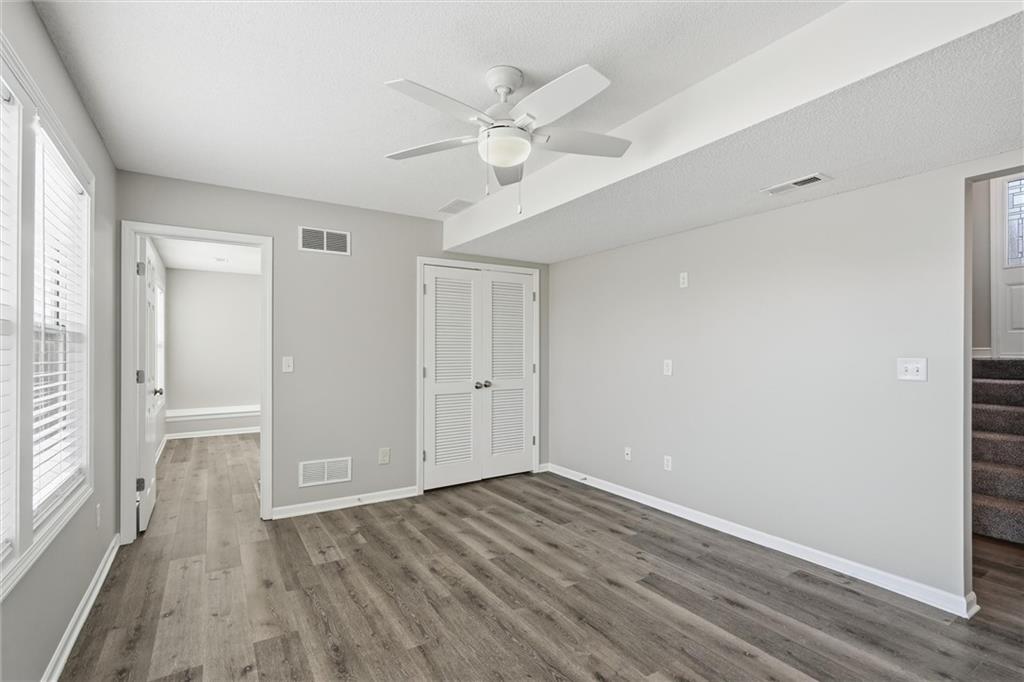 713 South Sunset Lane Raymore, MO 64083 - Photo 15 of 32