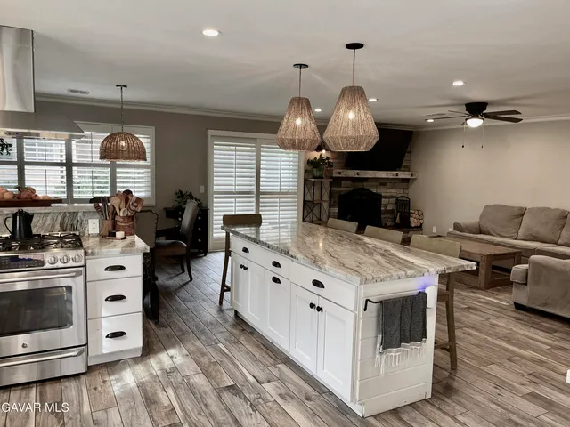 $450,000 | 39937 Golfers Drive, Palmdale, CA 93551