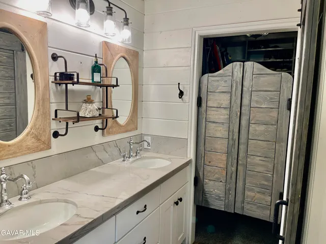 $450,000 | 39937 Golfers Drive, Palmdale, CA 93551