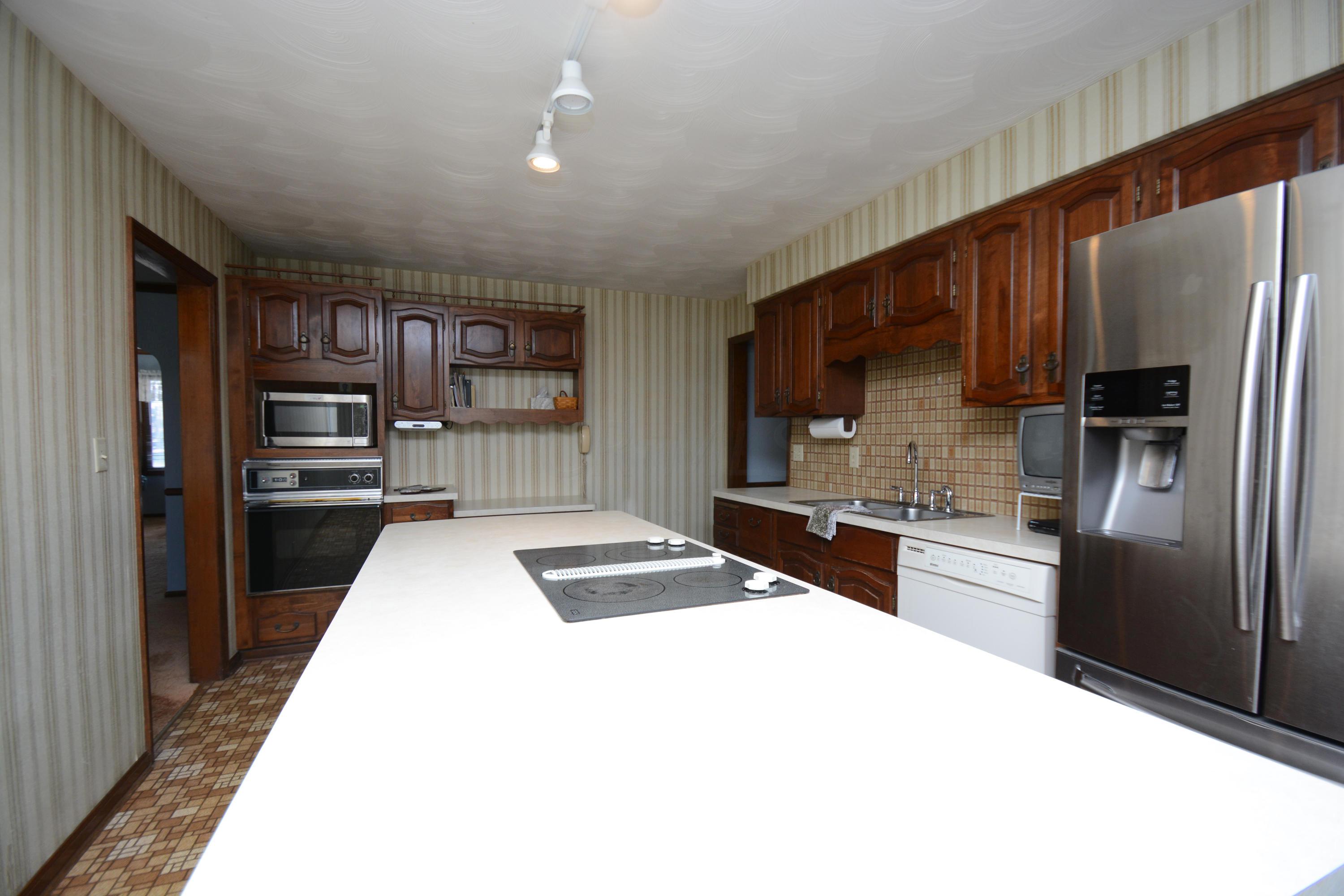 2517 Minerva Lake Road Columbus, OH 43231 - Photo 11 of 29