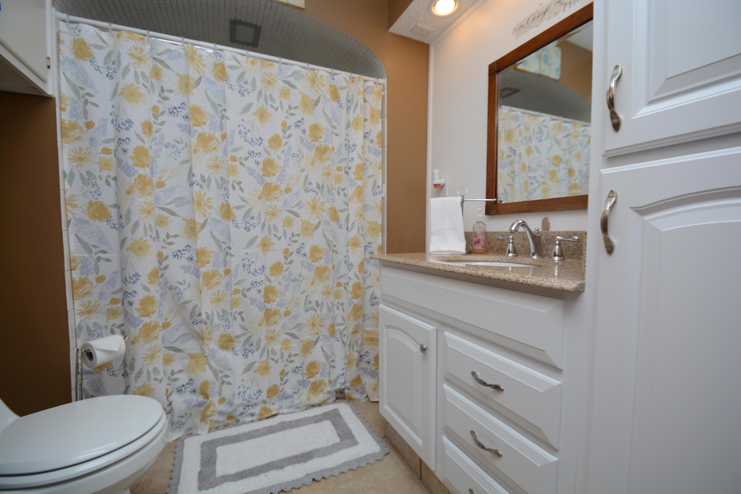 2517 Minerva Lake Road Columbus, OH 43231 - Photo 18 of 29