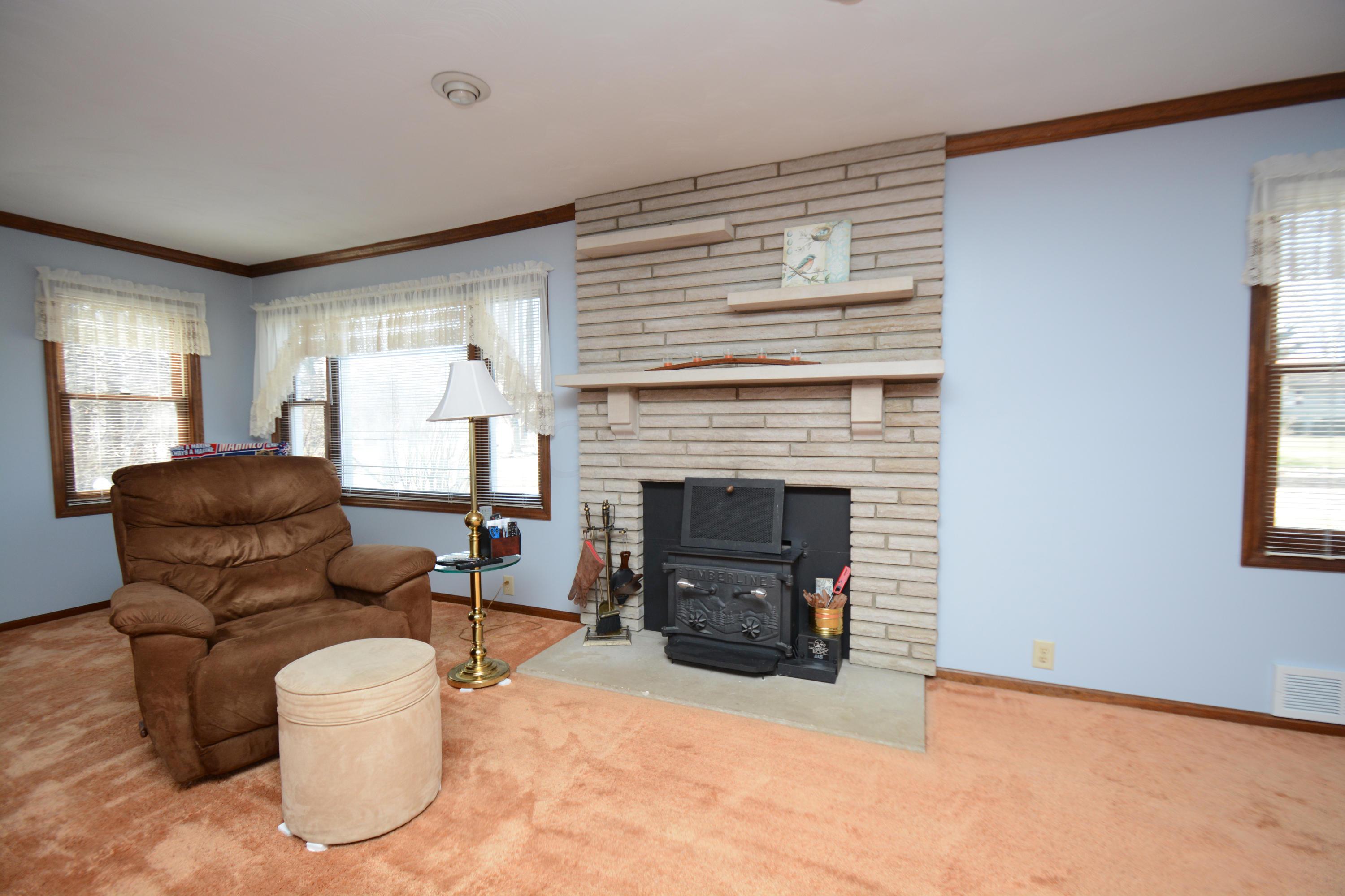 2517 Minerva Lake Road Columbus, OH 43231 - Photo 6 of 29