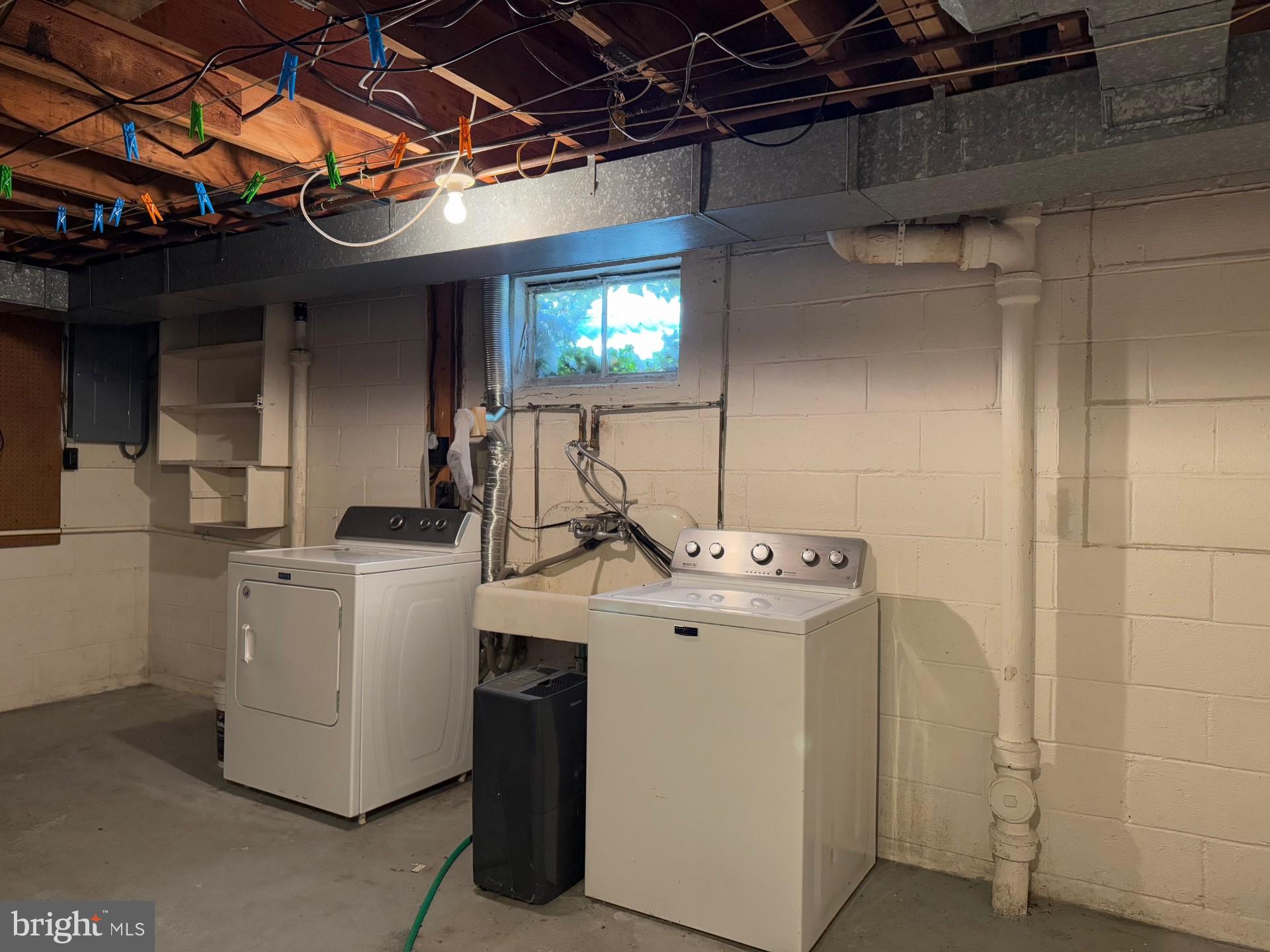 1802 Township Road Wilmington, DE 19804 - Photo 17 of 22 Laundry area