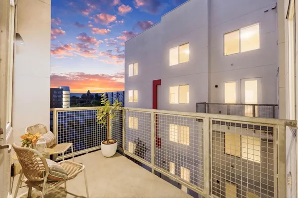 $945,000 | 42111 Osgood Road, Unit 410, Fremont, CA 94539